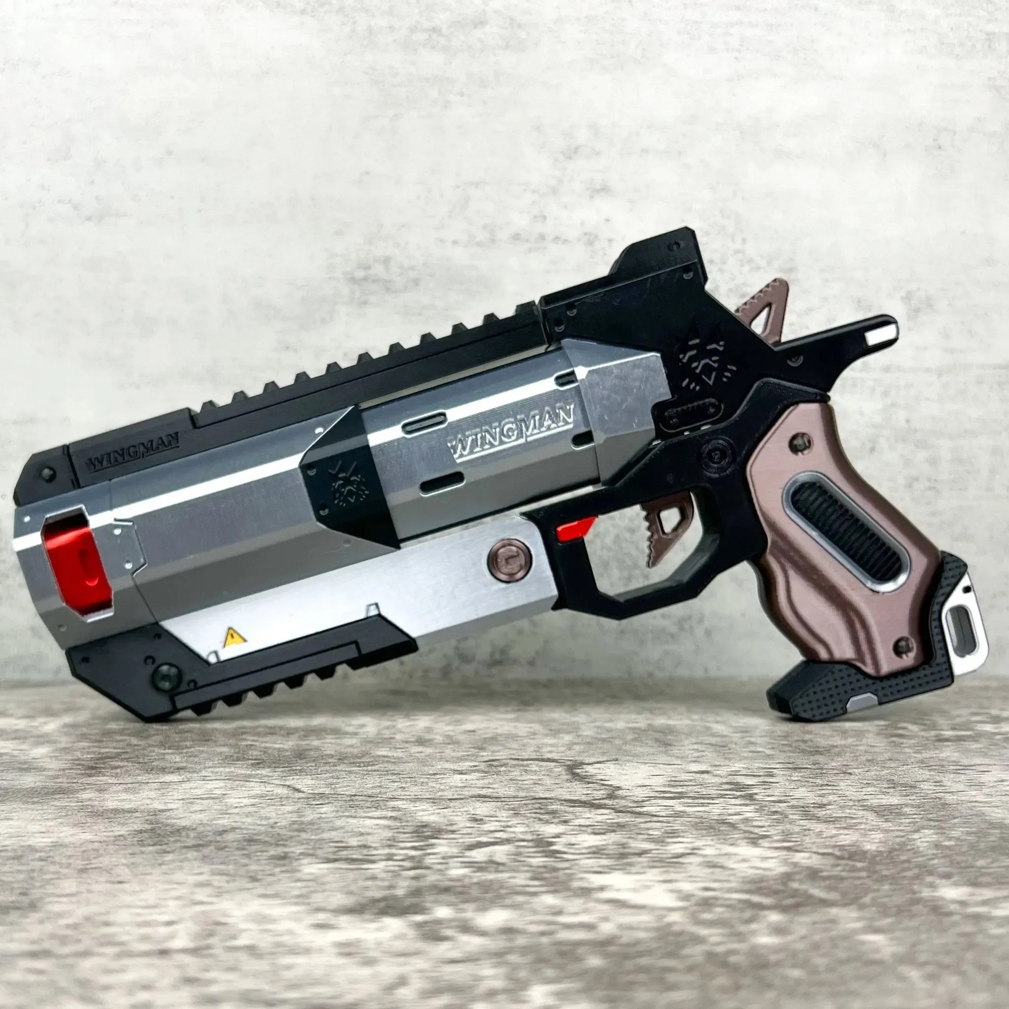 Apex Legends Wingman Prop