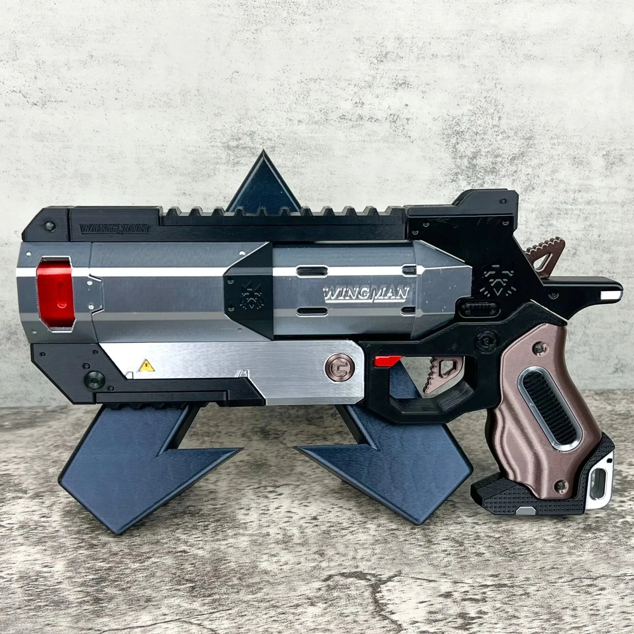 Apex Legends Wingman Prop