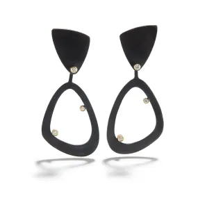 Dark Circle Silver Earrings with Diamond