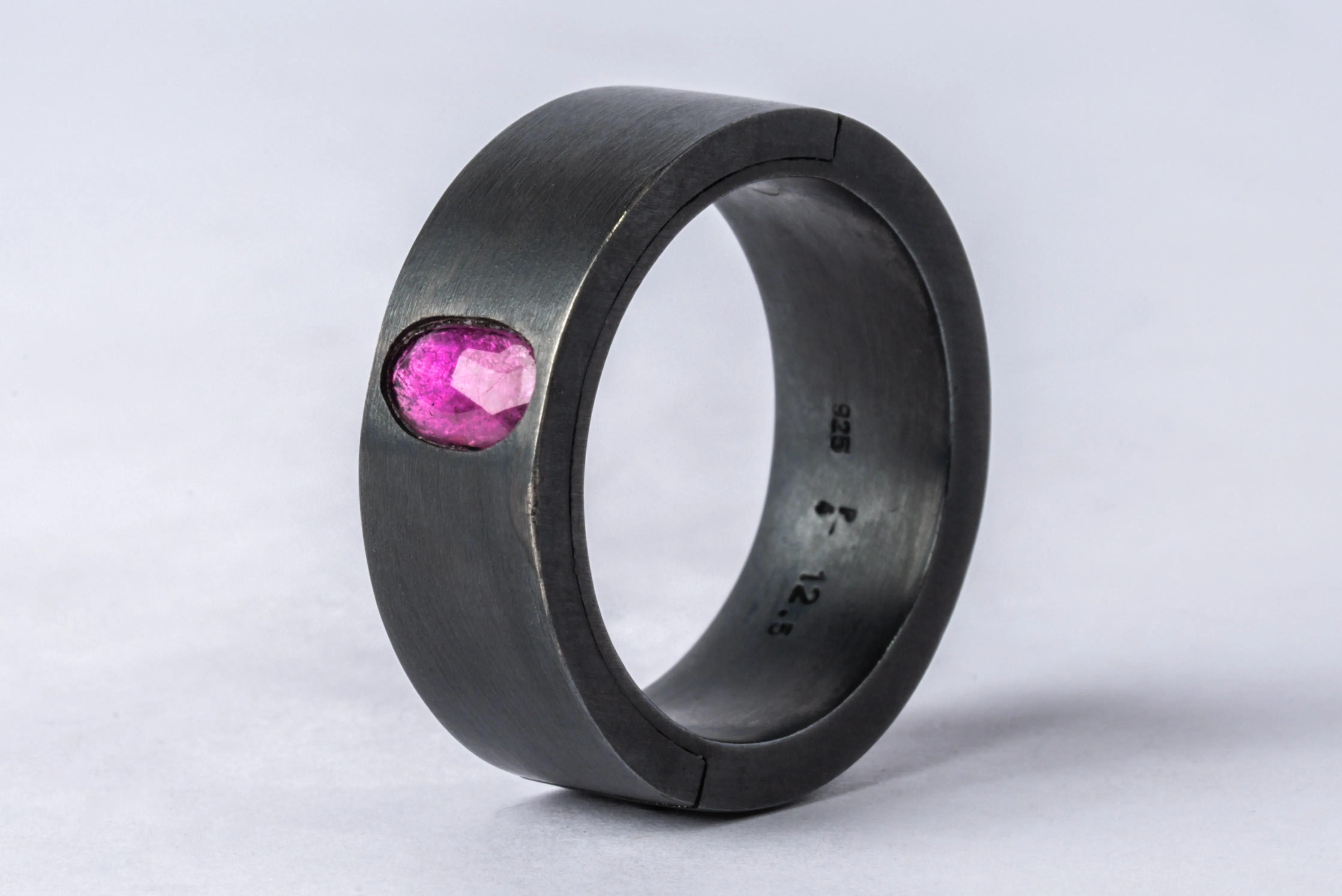 Sistema Ring (0.6 CT, Single Ruby Slice, 9mm, KA RUB)