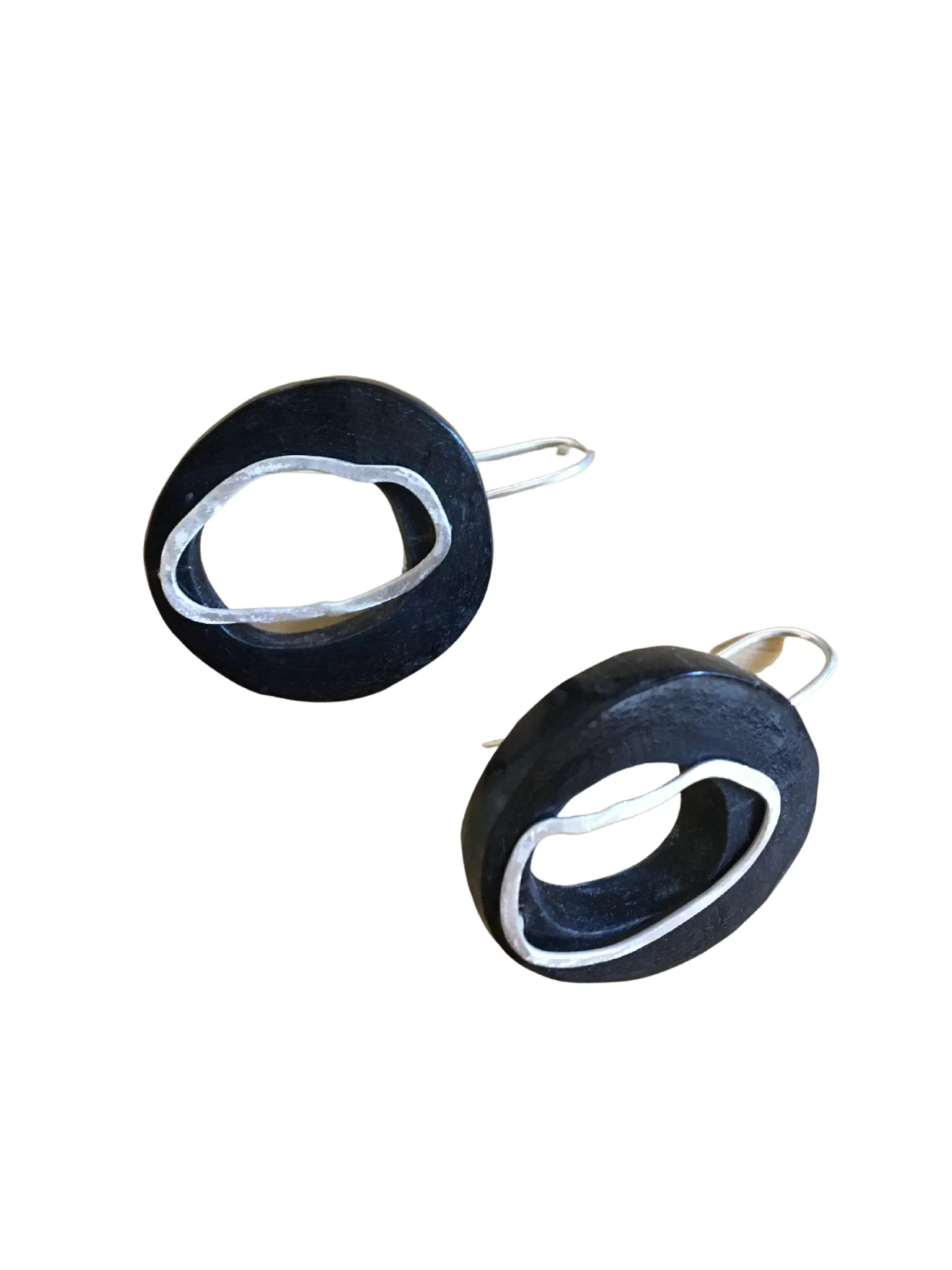 Tide ring earrings